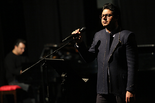 گزارش تصویری کنسرت حجت اشرف زاده در برج آزادی – عکاس: علی حدادی اصل