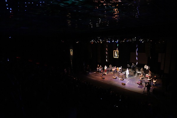 گزارش تصویری کنسرت گروه کاکوبند در برج آزادی – عکاس: علی حدادی اصل