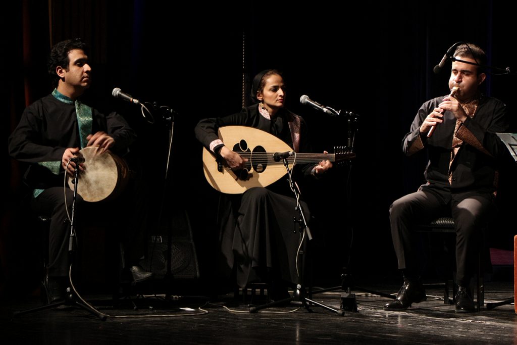 گزارش تصویری کنسرت گروه چهارباغ در فرهنگسرای نیاوران – عکاس: طلیعه خردمند