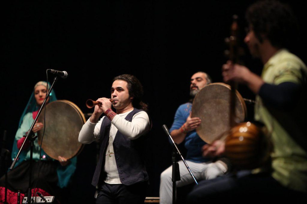 گزارش تصویری کنسرت گروه رستاک در تالار وحدت – عکاس: حسین حاجی بابایی