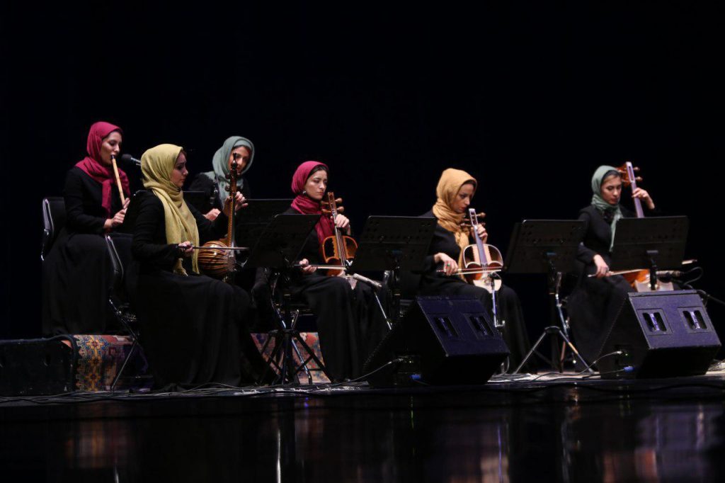 گزارش تصویری گروه خنیاگران مهر در تالار وحدت – عکس: حسین حاجی بابایی