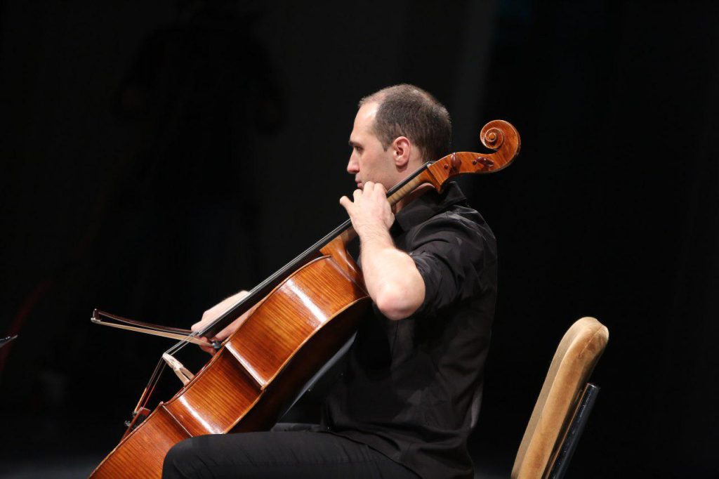 گزارش تصویری کنسرت یگور شوتسوف در تالار وحدت – عکاس: حسین حاجی بابایی