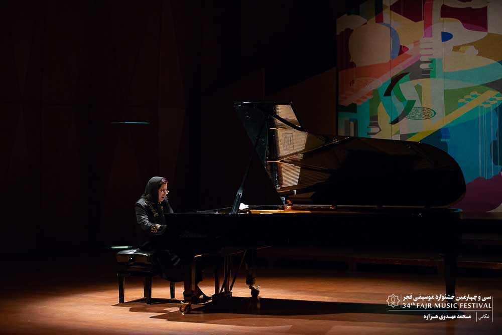 گزارش تصویری کنسرت تکنوازی پیانو – آرپینه ایسرائیلیان در اولین شب سی و چهارمین جشنواره موسیقی فجر