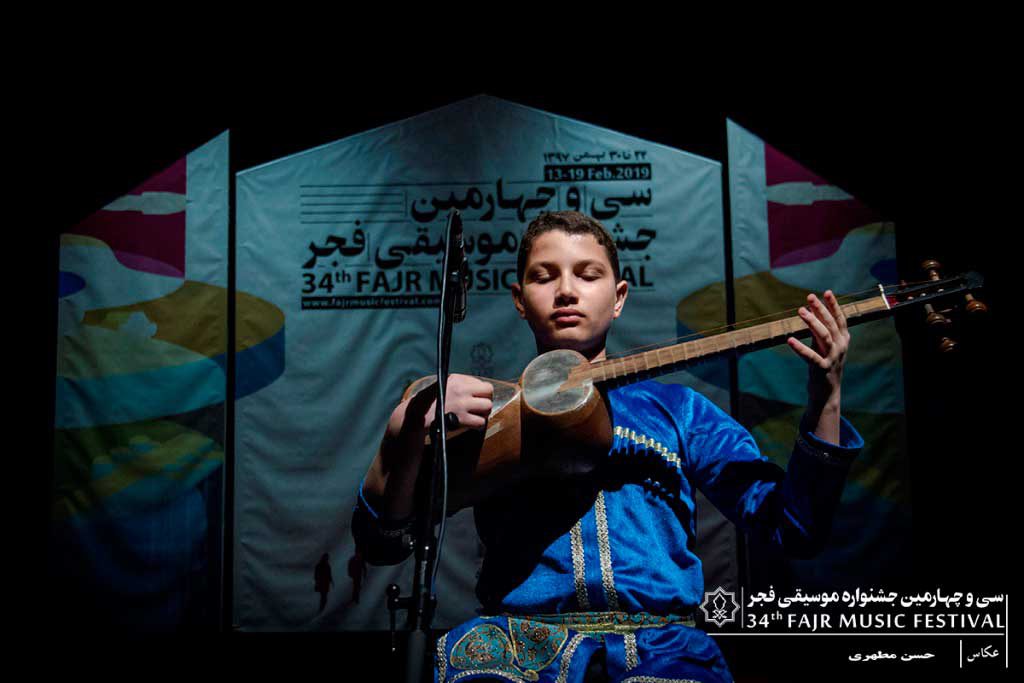 اجرای گروه نوای سیمره کوهدشت در سالن سوره حوزه هنری (شب چهارم بخش اول)