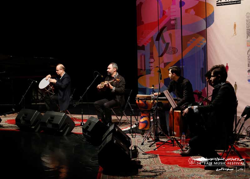 اجرای گروه‌های «ماناک» و «اسداللهی» در پنجمین شب جشنواره – موسیقی آذری برج آزادی را تسخیر کرد