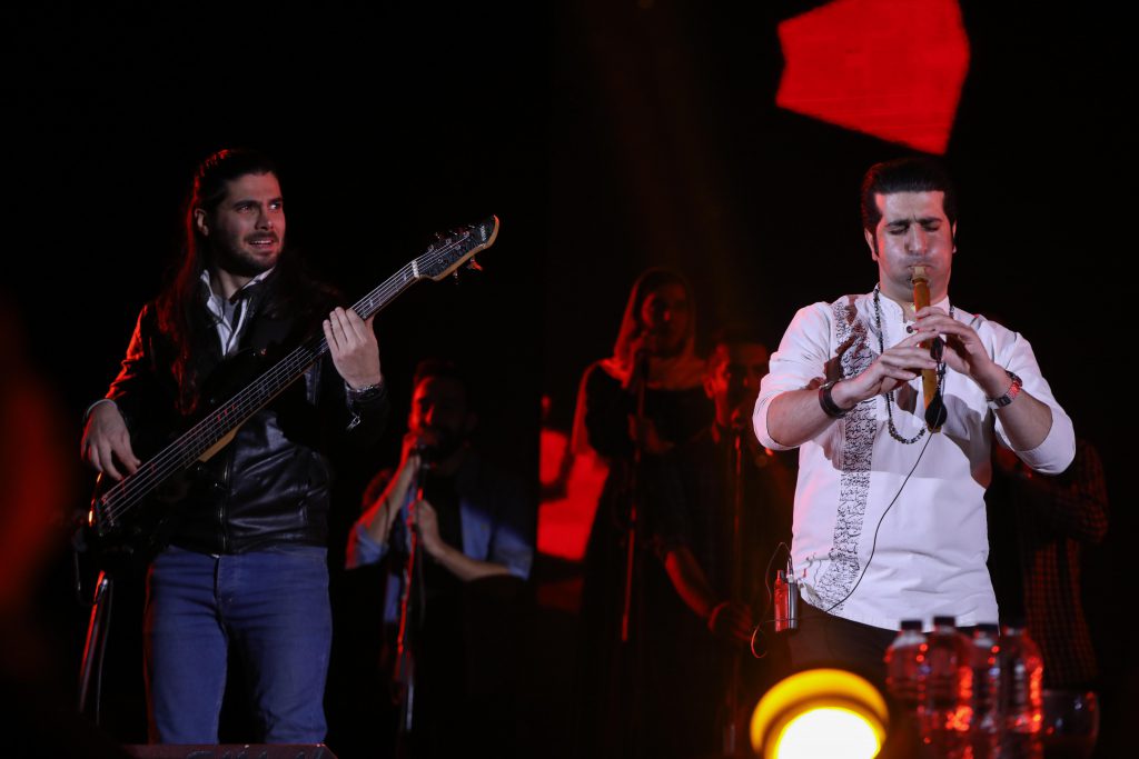 شب هیجان‌انگیز جشنواره موسیقی فجر با امید حاجیلی