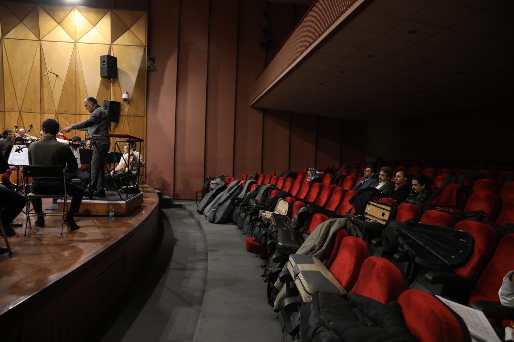 بازدید مدیرکل دفتر موسیقی از تمرین ارکستر سمفونیک تهران