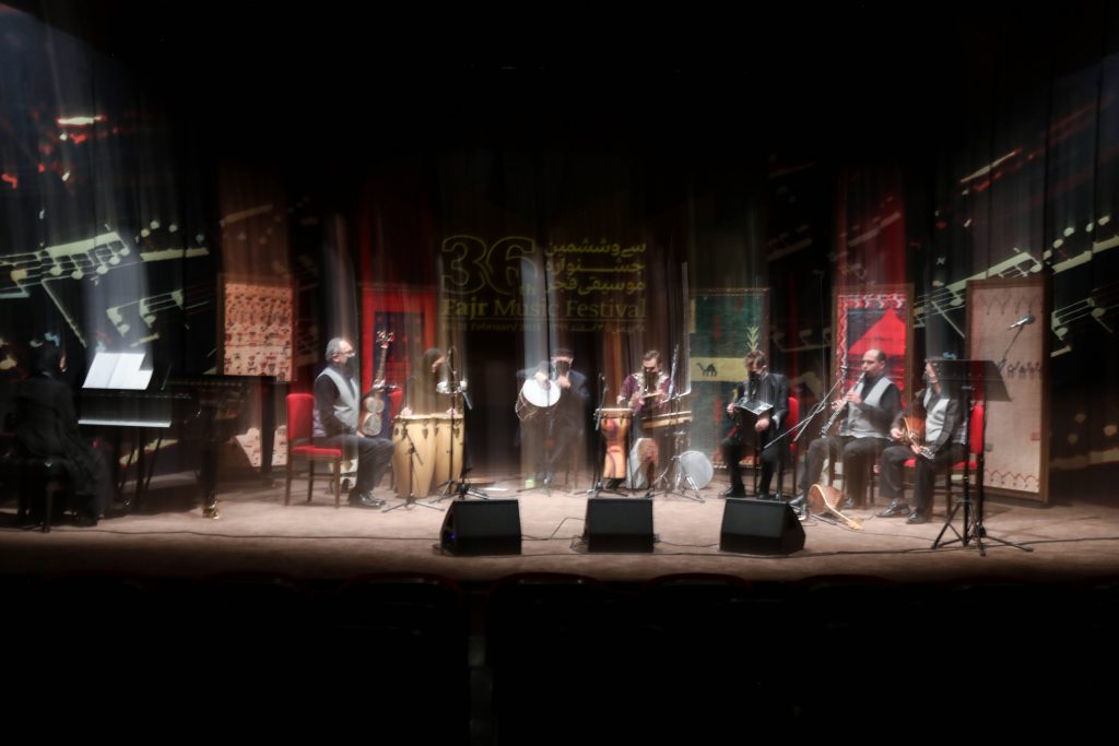اجرای گروه وحید اسداللهی/سی و ششمین جشنواره موسیقی فجر