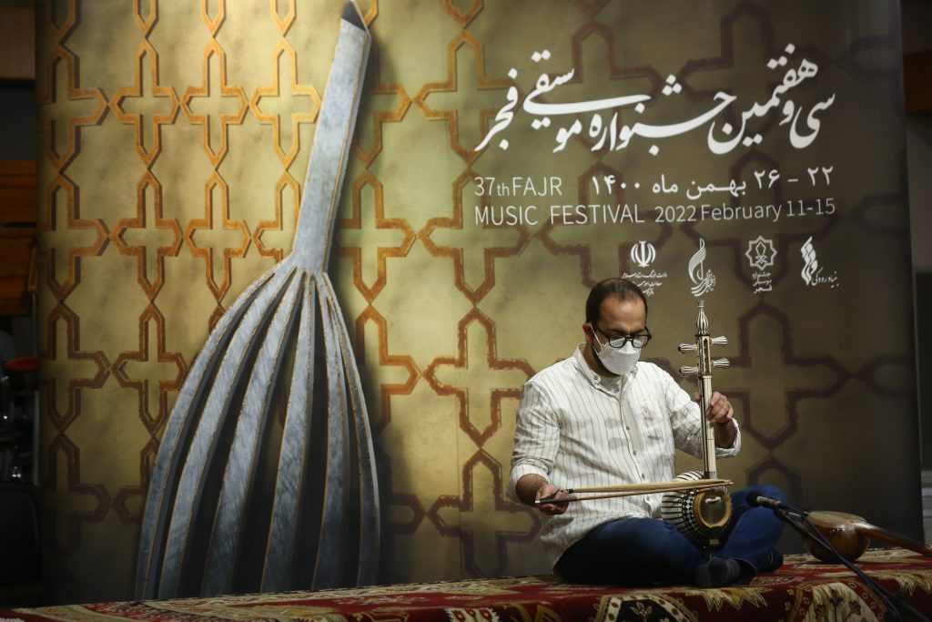 شب علی اصغر بهاری(حسان اینانلو)در سی و هفتمین جشنواره موسیقی فجر