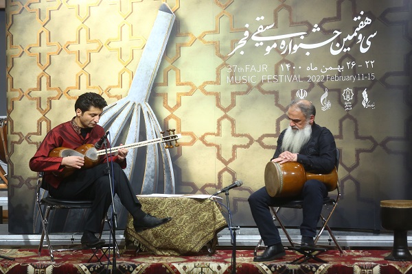 شب غلامحسین بیگجه خانی در سی و هفتمین جشنواره موسیقی فجر