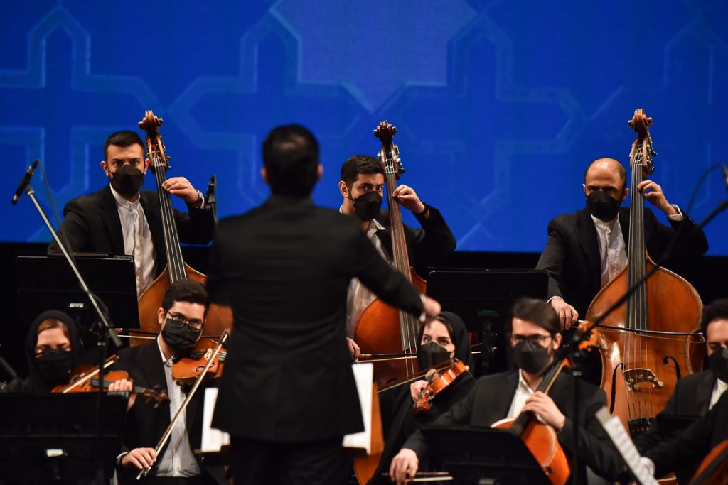 اجرای ارکستر سمفونیک تهران در سی و هفتمین جشنواره موسیقی فجر