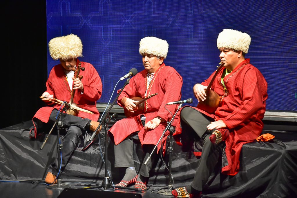 اجرای مقام ترکمنی(ابراهیم جرجانی)در سی و هفتمین جشنواره موسیقی فجر