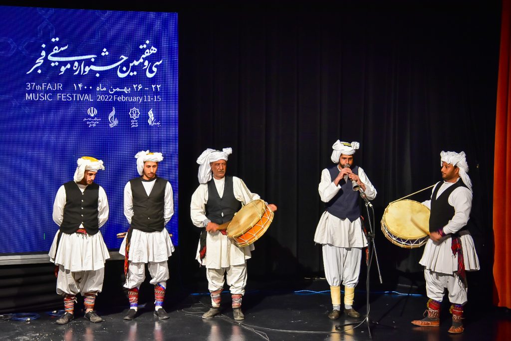 اجرای پامچال از تربت جام در سی و هفتمین جشنواره موسیقی فجر