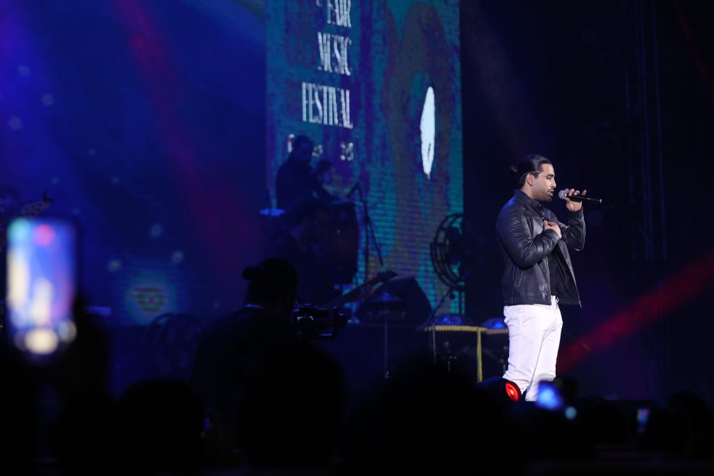 منتخب گزارش اجرای مجید رضوی در سی و هشتمین جشنواره موسیقی فجر