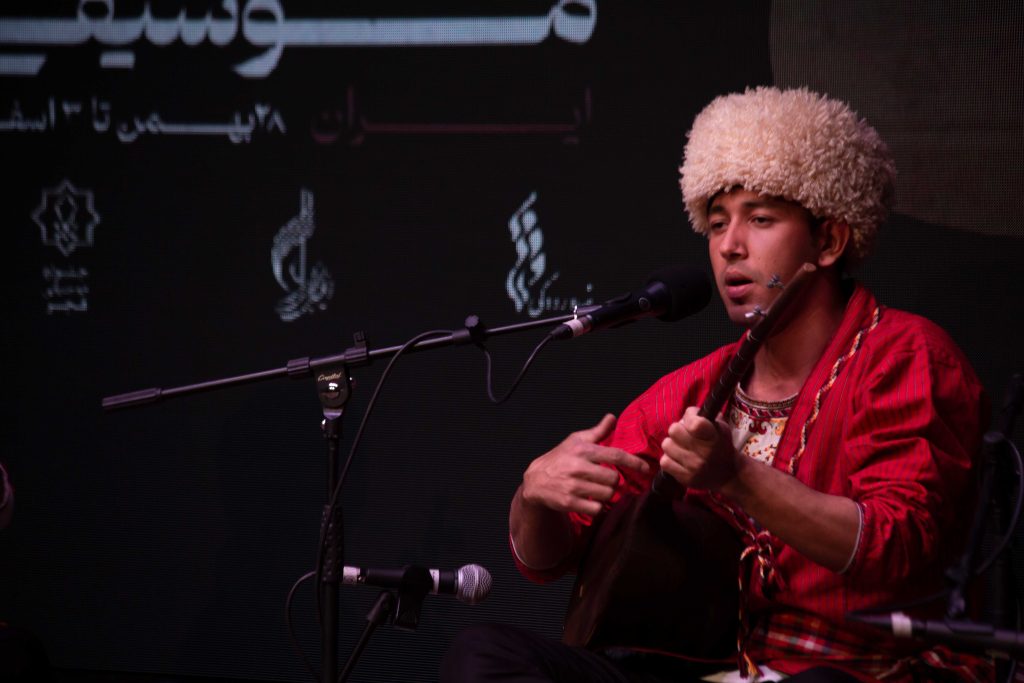 اجرای موسیقی ترکمن و گلستان در سی و هشتمین جشنواره موسیقی فجر