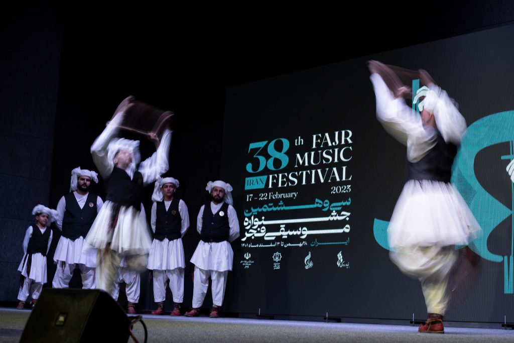 اجرای موسیقی خراسان(چوب بازی)در سی و هشتمین جشنواره موسیقی فجر