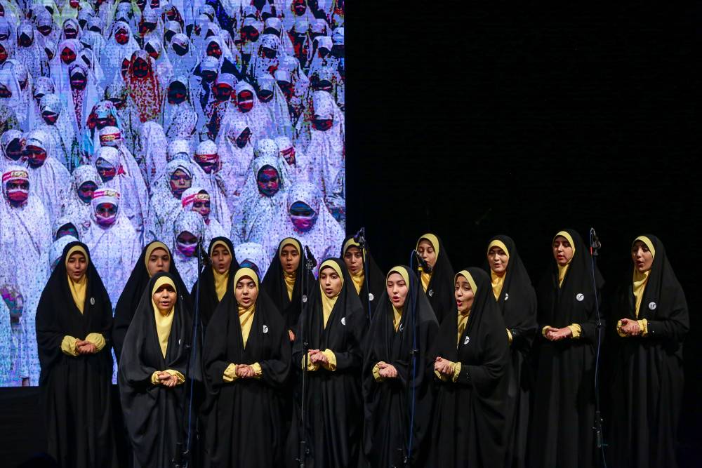 اجرای ویژه سرود تهران/سی و هشتمین جشنواره موسیقی فجر