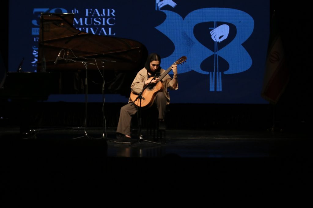 اجرای تکنوازی موسیقی کلاسیک(استعدادهای جوان)در سی و هشتمین جشنواره موسیقی فجر