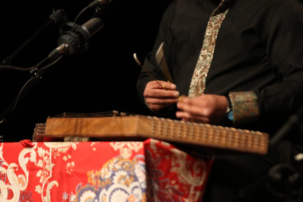 اجرای نوای عارف کرمان در سی و هشتمین جشنواره موسیقی فجر