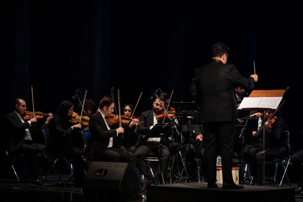 اجرای ارکستر چکاوک در سی و نهمین جشنواره بین المللی موسیقی فجر