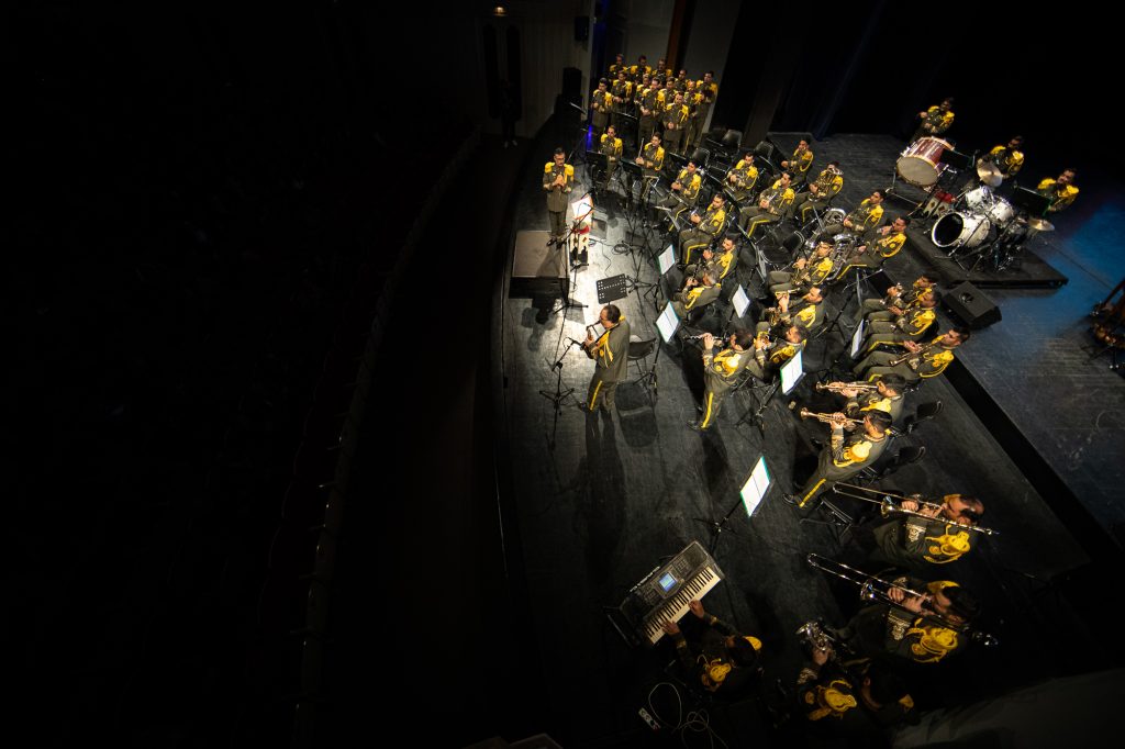 اجرای ارکستر ترنم فتح در سی و نهمین جشنواره بین المللی موسیقی فجر