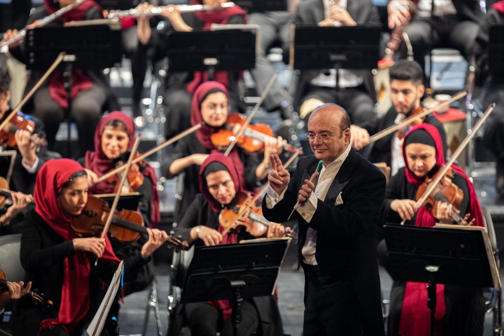 اجرای  ارکستر سمفونیک تهران در سی و نهمین جشنواره بین المللی موسیقی فجر