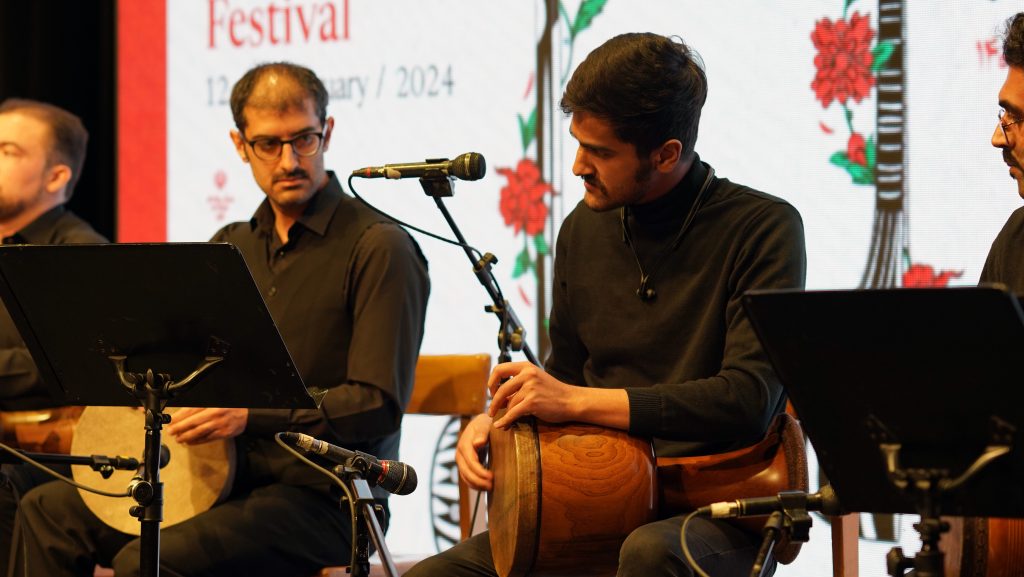 اجرای کلون زمان و حمید قنبری در سی و نهمین جشنواره بین المللی موسیقی فجر