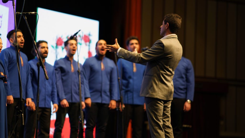 اجرای کر مهر وطن در سی و نهمین جشنواره بین المللی موسیقی فجر