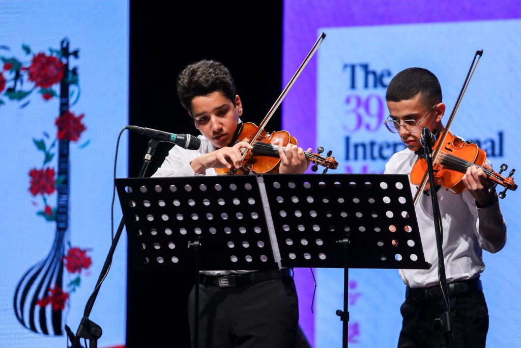 اجرای هنرستان موسیقی قزوین در سی و نهمین جشنواره بین المللی موسیقی فجر