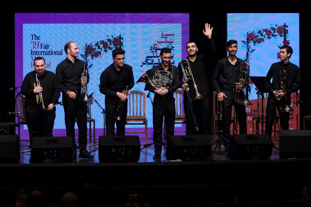 اجرای  هنرستان موسیقی پسران در سی و نهمین جشنواره بین المللی موسیقی فجر